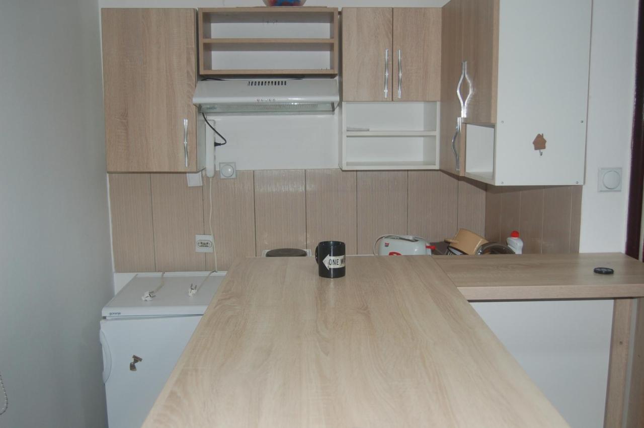 Apartmani Marios Ni Exteriör bild