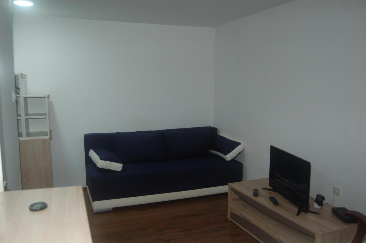 Apartmani Marios Ni Exteriör bild