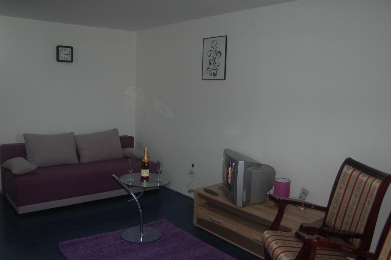 Apartmani Marios Ni Exteriör bild